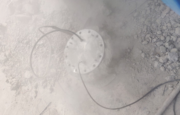 利馬克雷達(dá)物位計(jì)在水泥倉(cāng)中的應(yīng)用案例